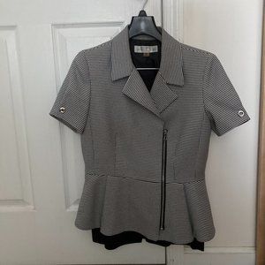 Tahari 6P Short Sleeve Two-Piece With Side Zipper